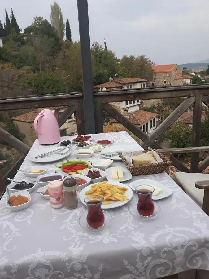 מלון סלצ'וק Sirince Dogadaki Evler בית הארחה
